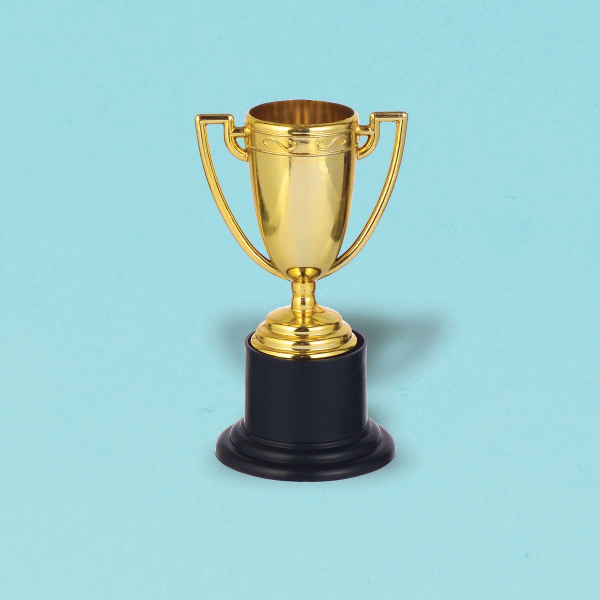8 Pack Miniature Plastic Trophy Favour Pack - Gold