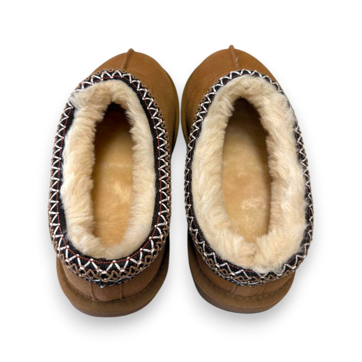 Low Cut Moccasin UGG - 2 Colours