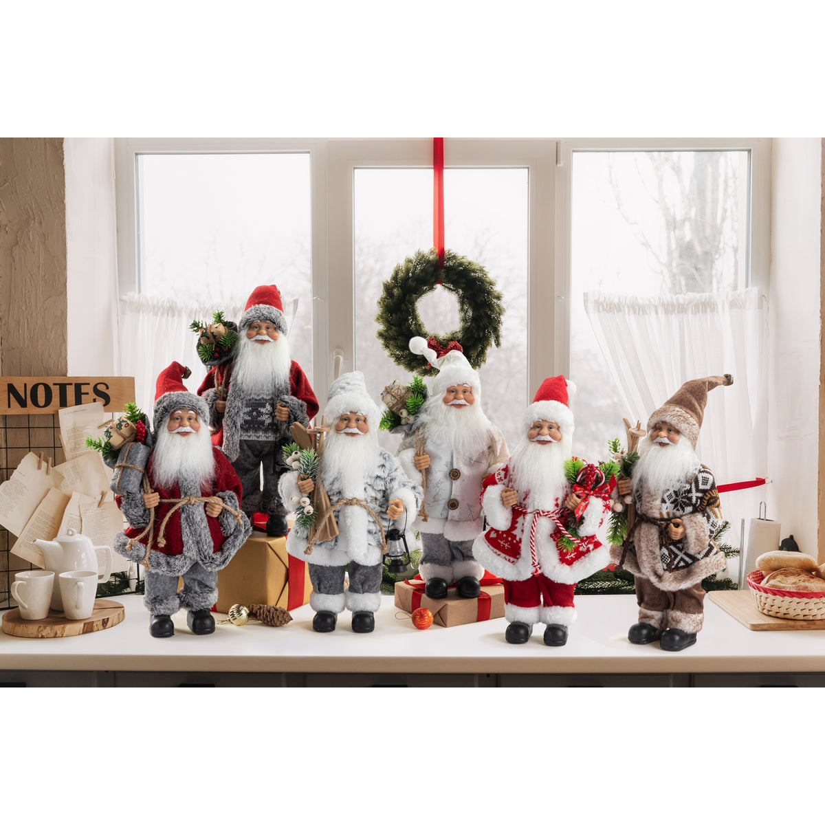 Santa Vintage Figurines Deluxe