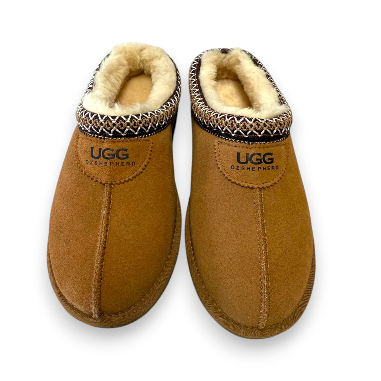 Low Cut Moccasin UGG  - 2 Colours