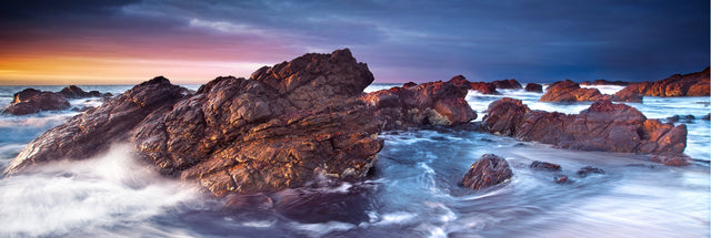 Rocky Sunset, West Australia 156cm x 60cm / Black